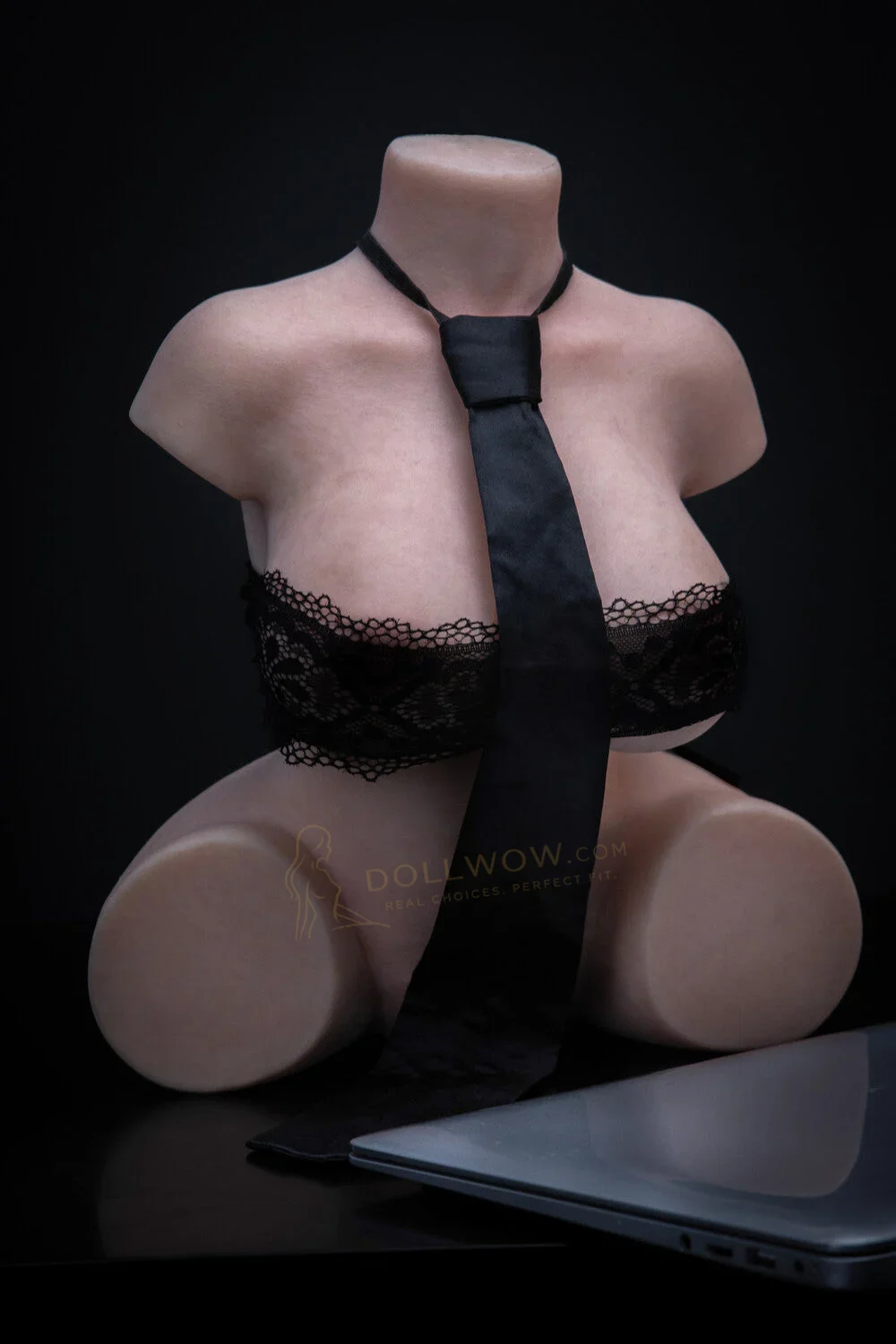 Erovenus Hannah 35cm D-Cup Silicone