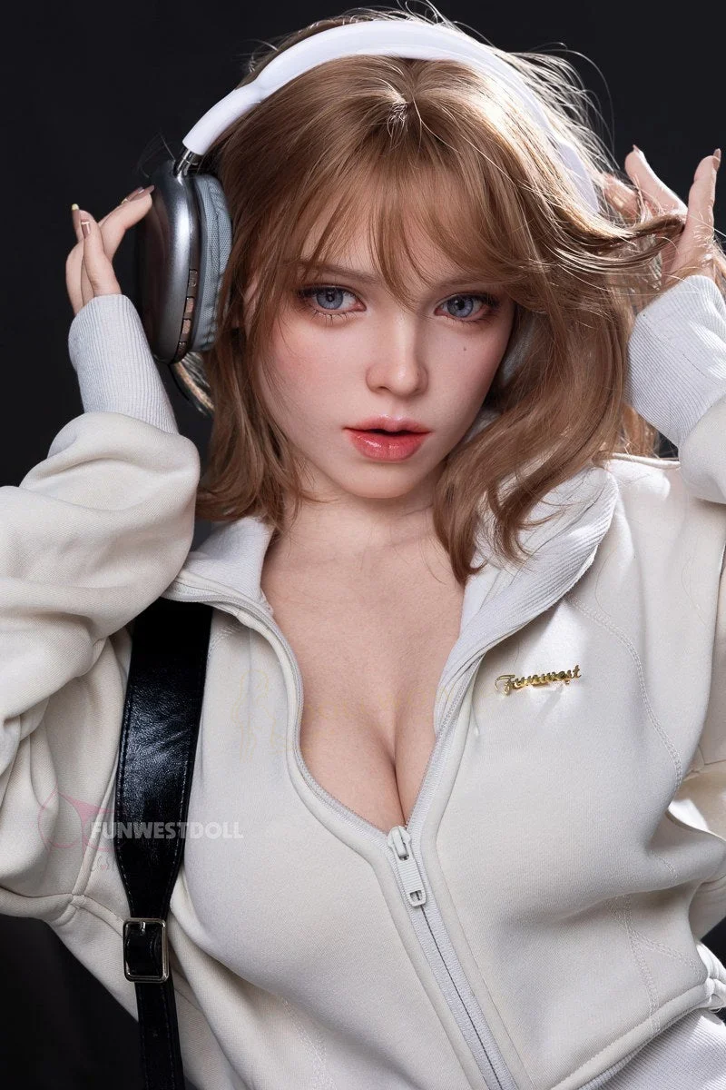 FunWest Thalia 152cm D-Cup Silicone — image 2 of 12